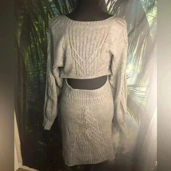 Grey Sweater Dress open back size small - Picture 8 of 16